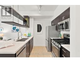 301 - 9 Spadina Avenue, Toronto, ON M5V3V5 Photo 9