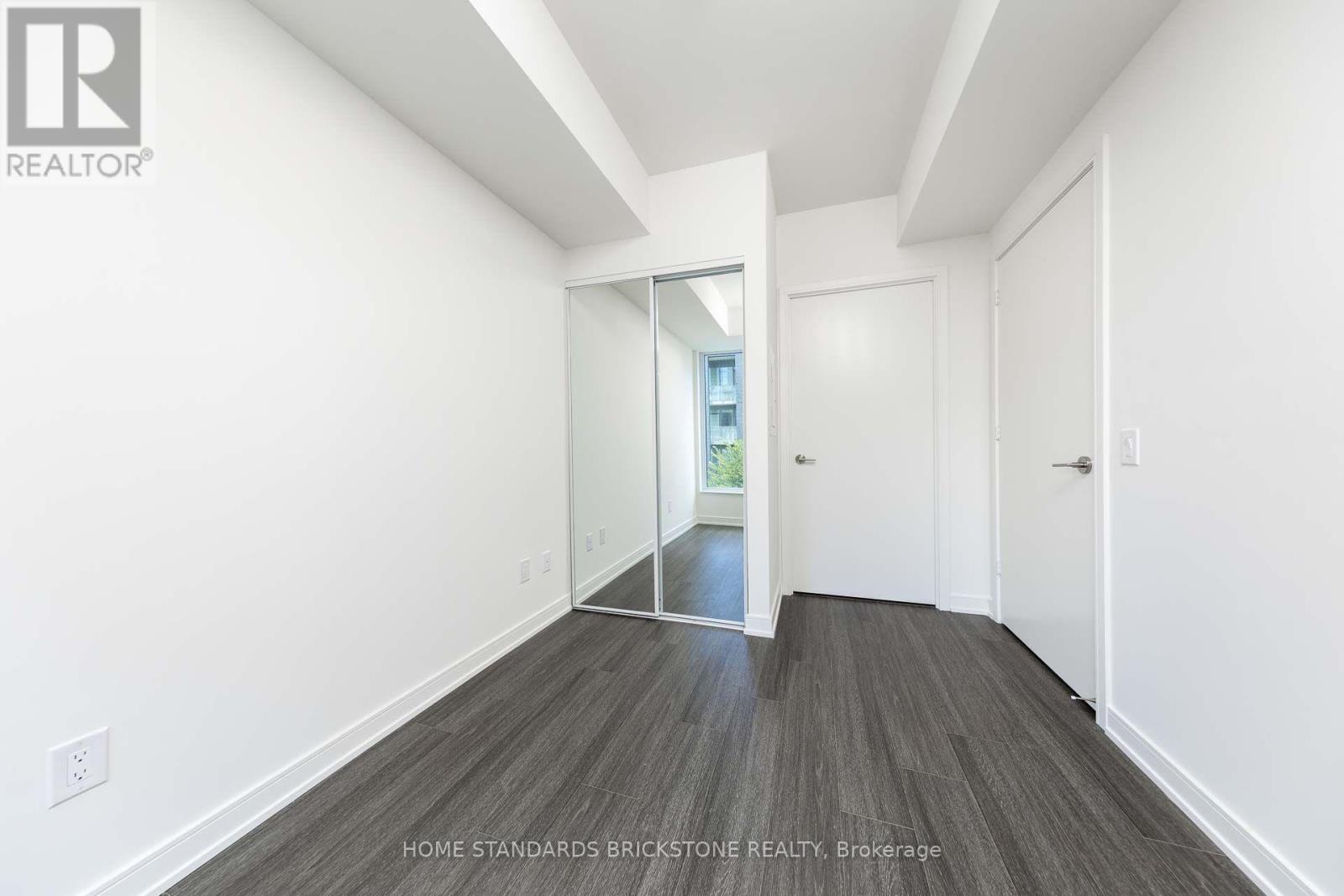 #309 425 FRONT STREET E - 10