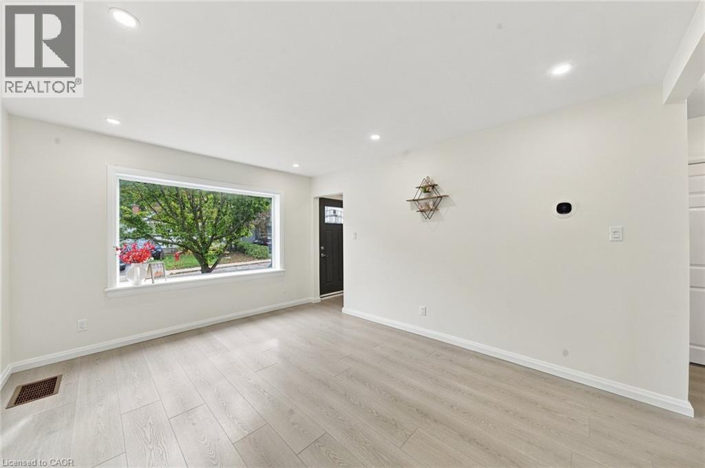 294 EAST 28TH Street, Hamilton — photo 2
