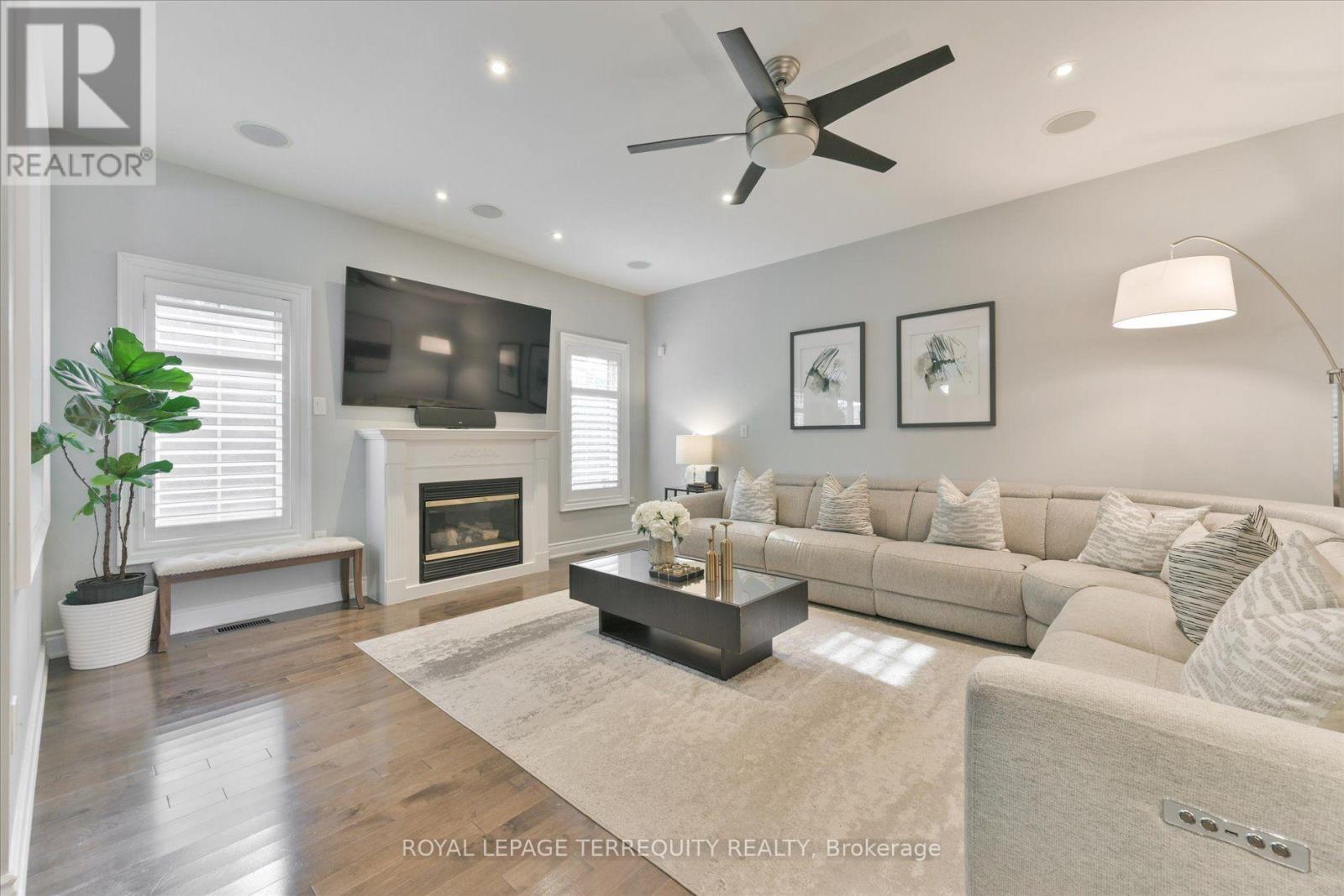 Room 2- 55 Rushbrooke Way, Ajax, ON photo 10