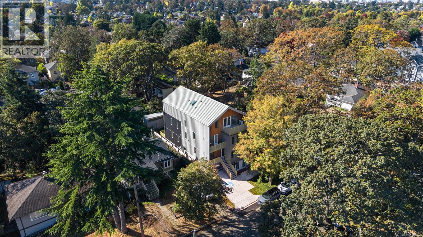#4 1721 Adanac St - Image 16