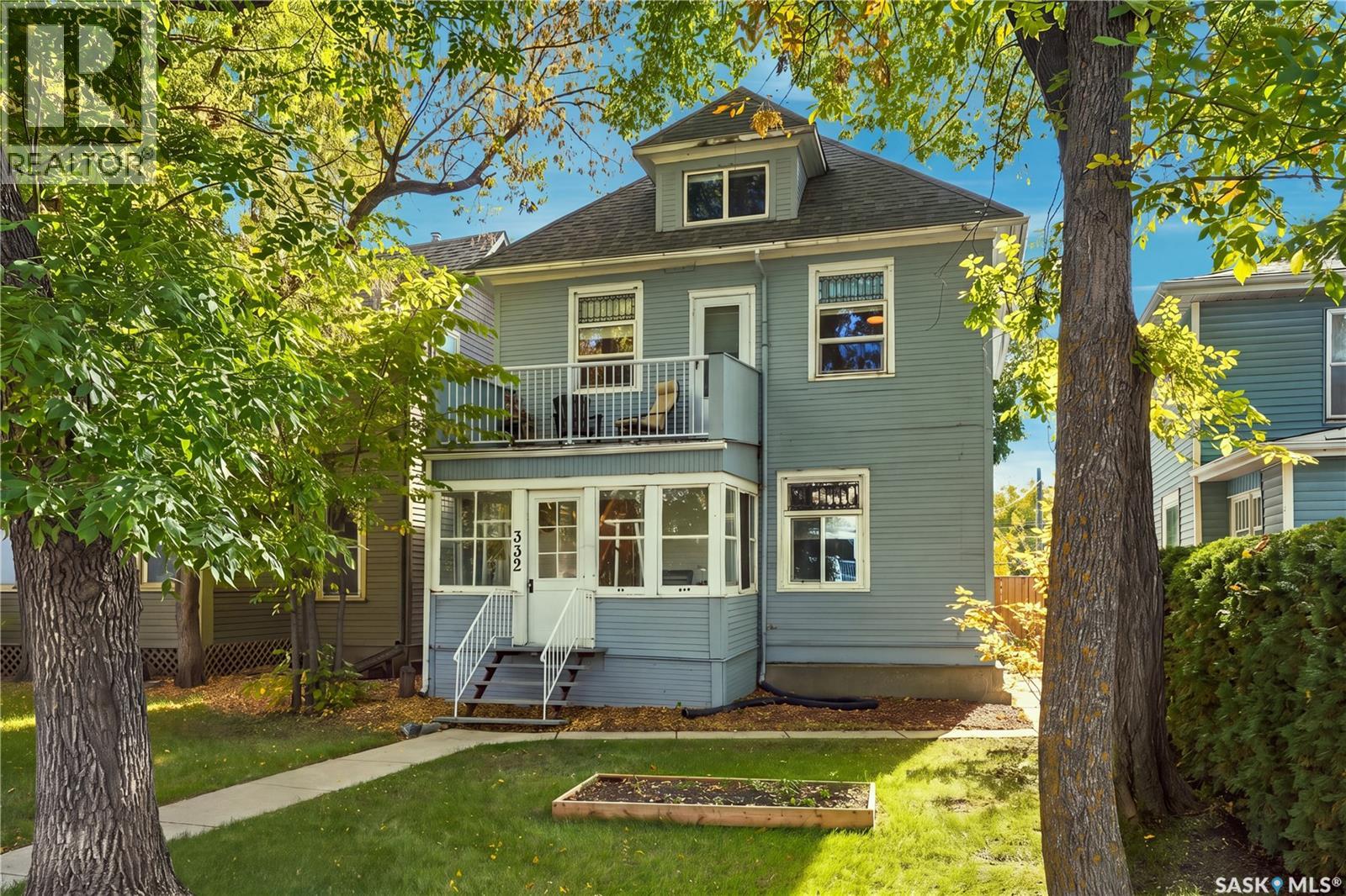 332 10th STREET E - 1