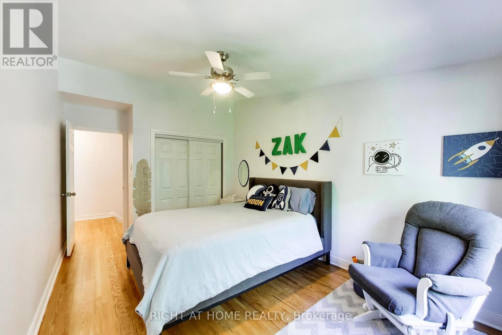 #3 46 THREE VALLEYS DRIVE - 14
