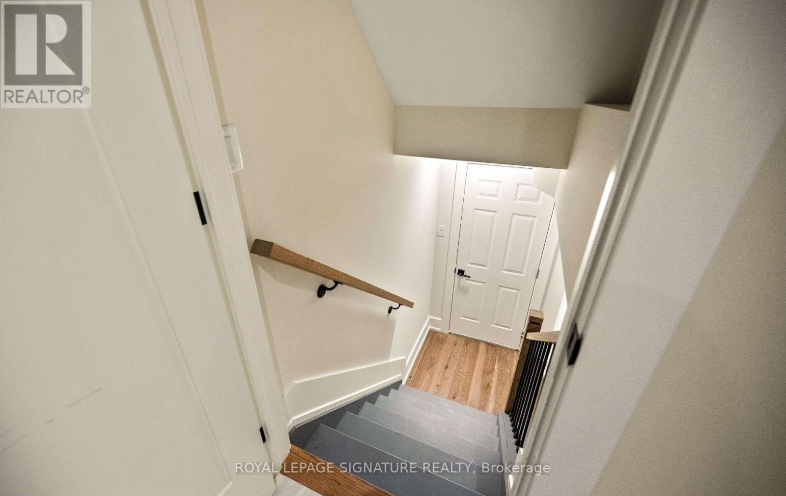 62 Ash Crescent, Toronto, ON photo 37