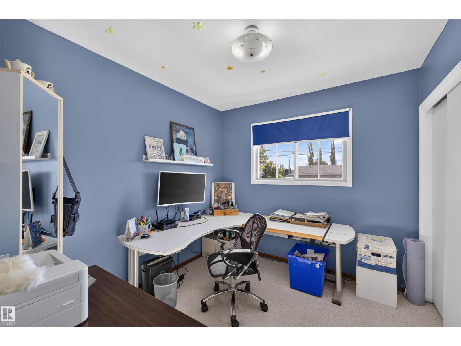 11119 137 Avenue NW, Rosslyn — photo 8 of 30: Property photo
