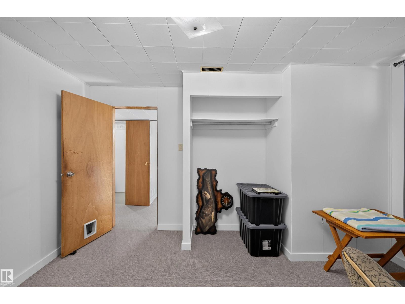 11119 137 Avenue NW, Rosslyn — photo 30 of 30: Property photo