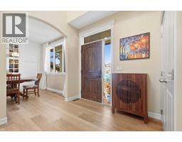 1613 Montrose Terrace SE - photo 3
