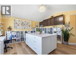 1613 Montrose Terrace SE - photo 29