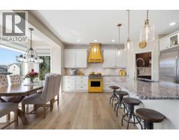 1613 Montrose Terrace SE - photo 9