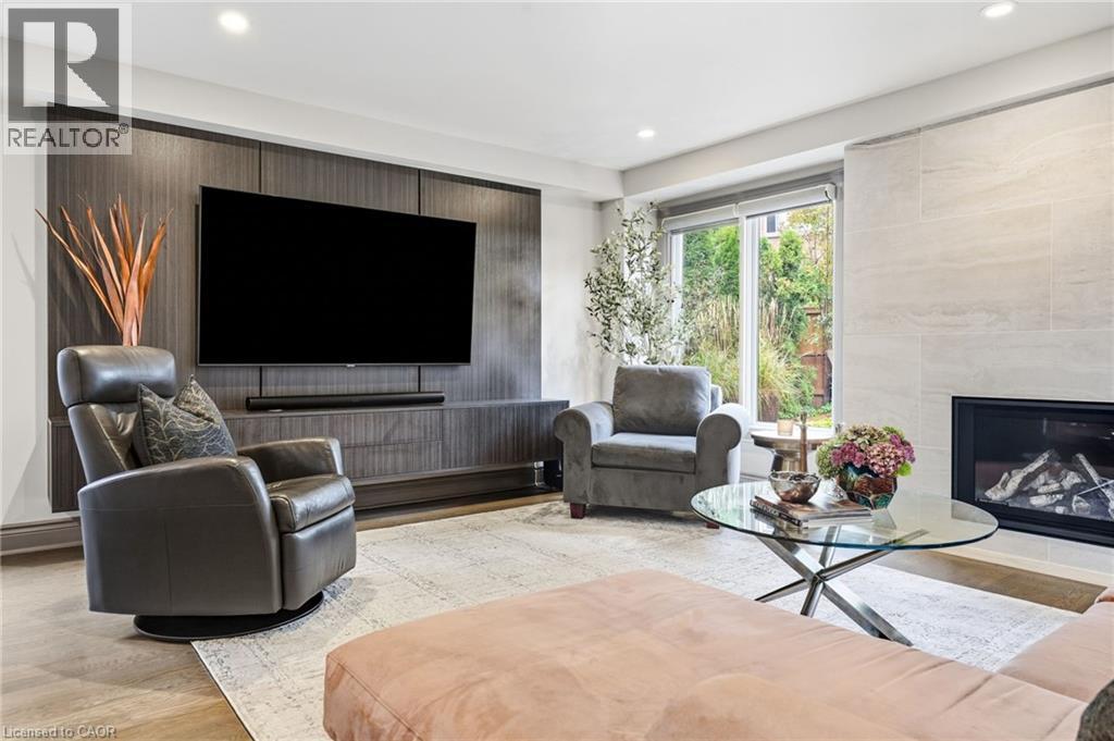 2747 TEAK Crescent, Oakville — photo 10