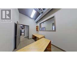 2007 Commerce Pk Drive, Innisfil, ON L9S4A3 Photo 6