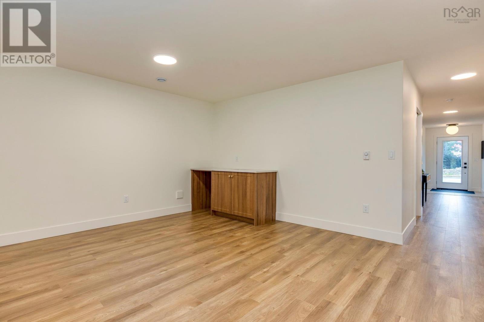 GW-38 73 Gardenia Way - Image 10