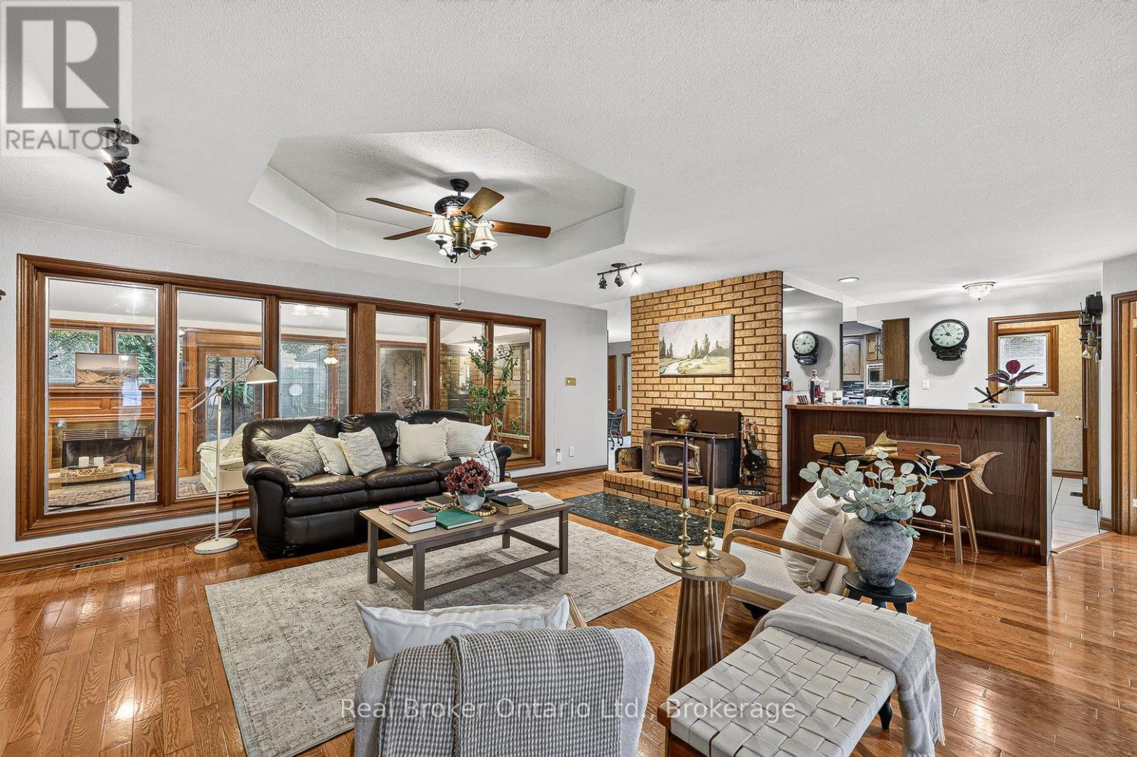 11 ELISABETH STREET - Image 20