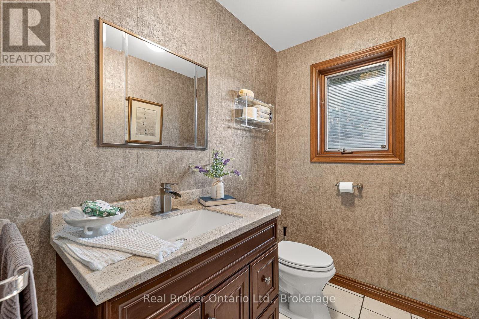 11 ELISABETH STREET - Image 25