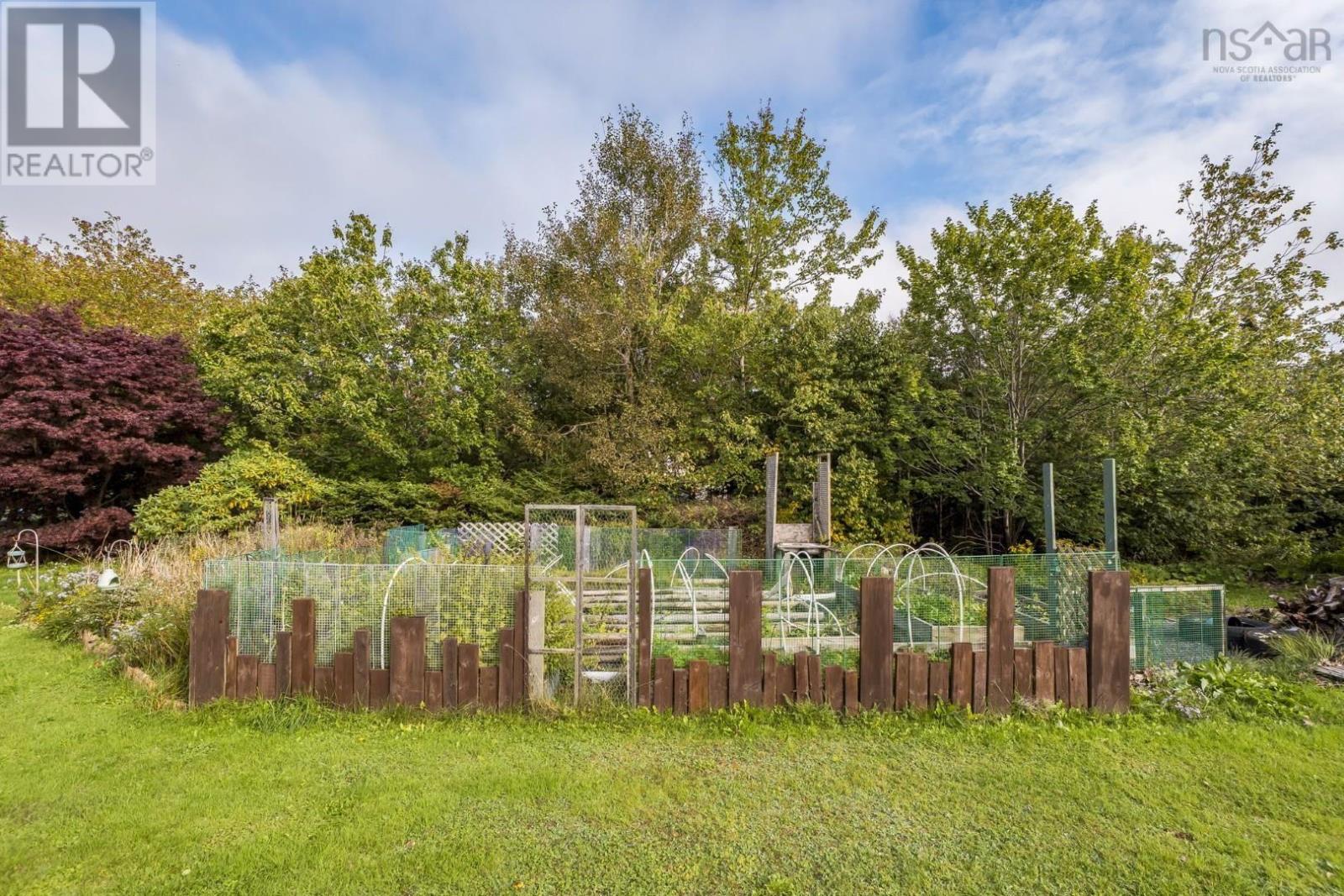 57 Bayview Drive - Image 27