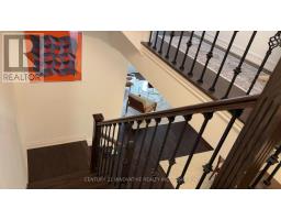 16 St Lawrence Drive, Mississauga, ON L5G4V6 Photo 11