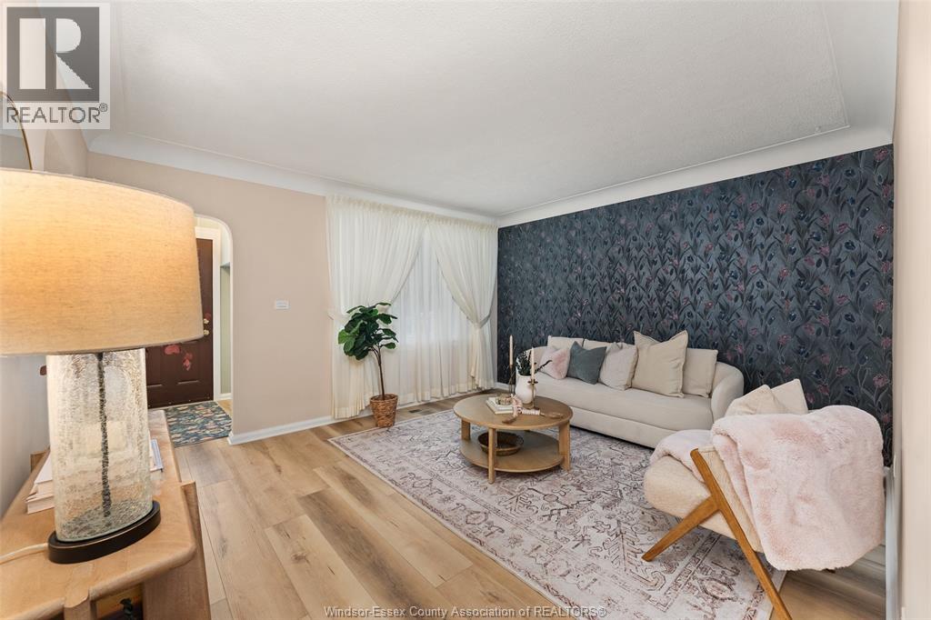 1375 BERNARD ROAD - 17