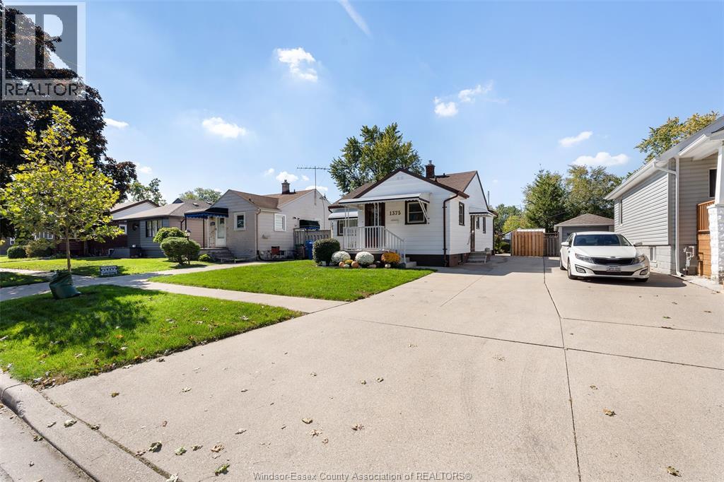 1375 BERNARD ROAD - 2