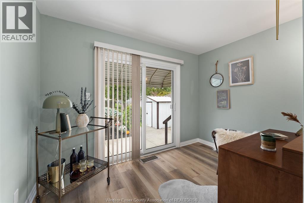 1375 BERNARD ROAD - 24