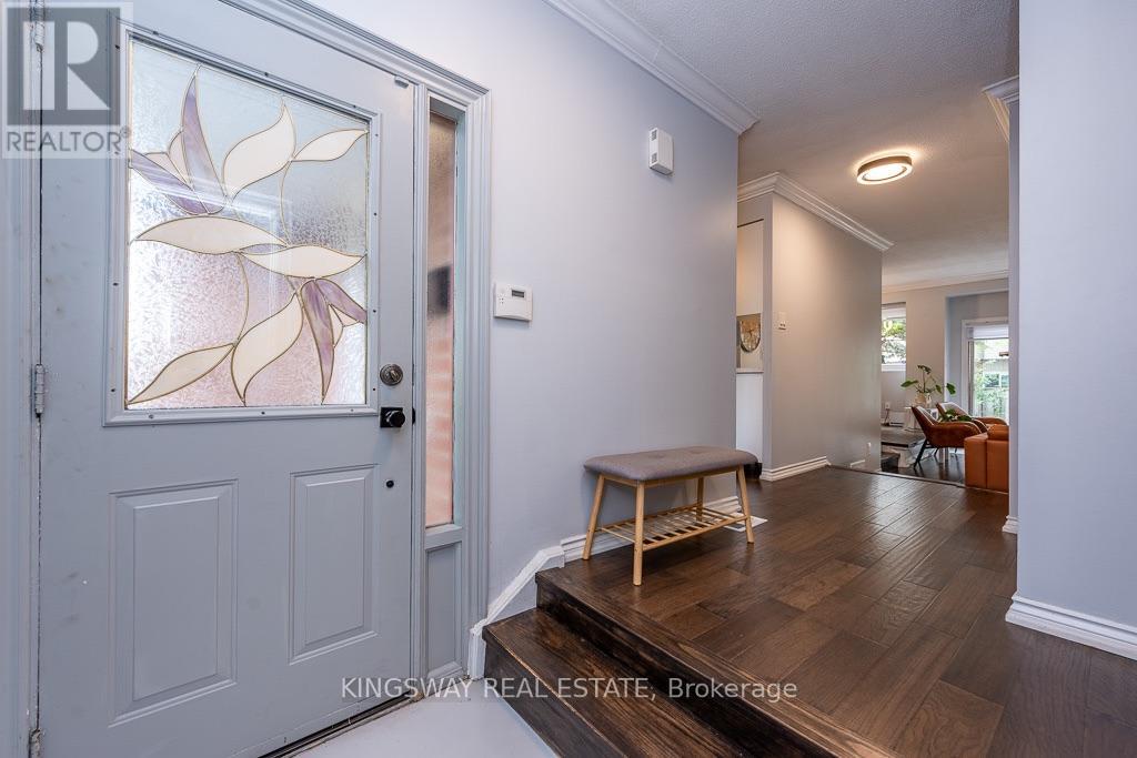 #22 525 MEADOWS BOULEVARD - Image 10