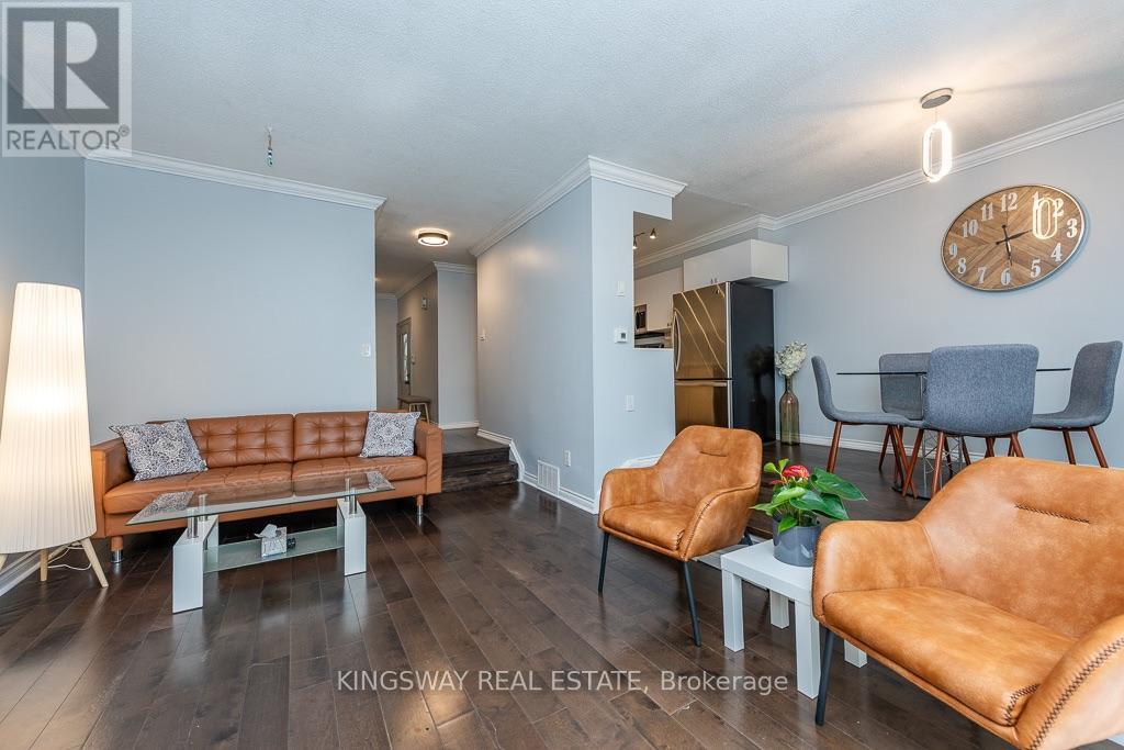 #22 525 MEADOWS BOULEVARD - Image 24