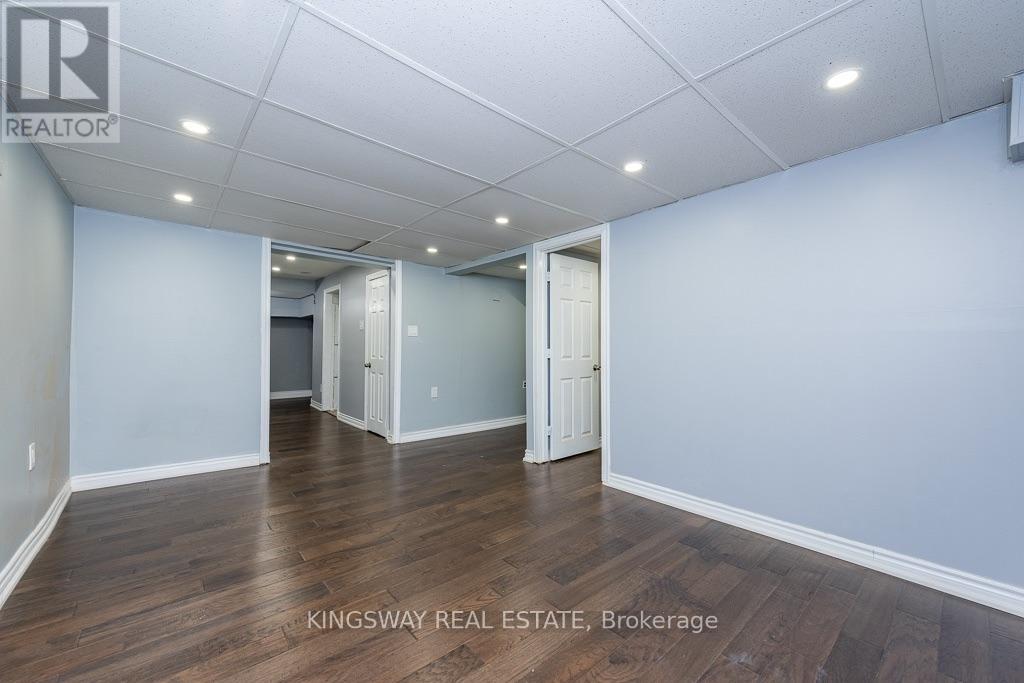 #22 525 MEADOWS BOULEVARD - 42