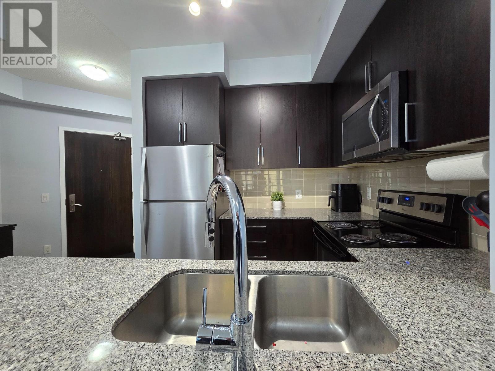 #601 840 QUEENS PLATE DRIVE - 10