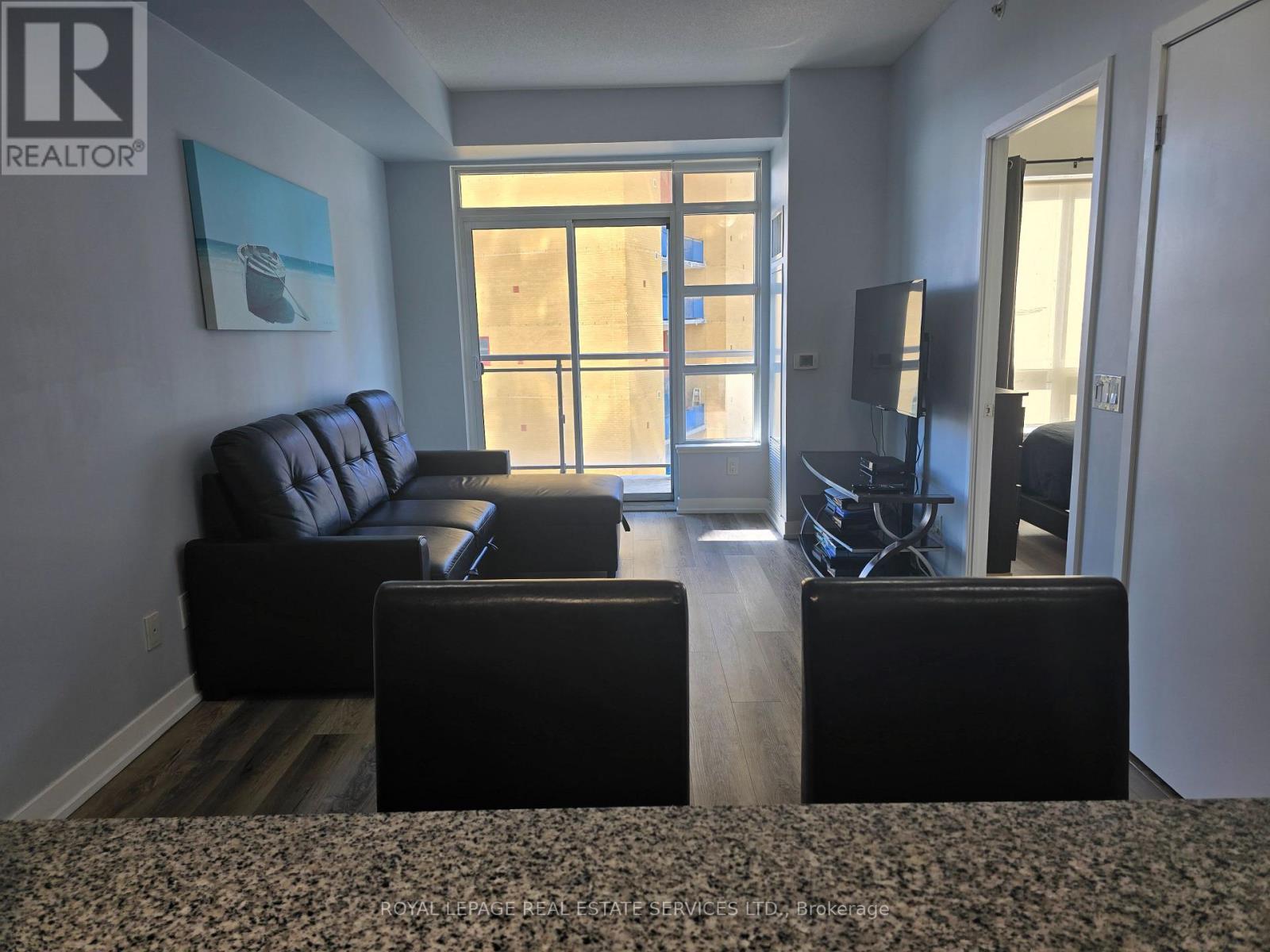 #601 840 QUEENS PLATE DRIVE - 12
