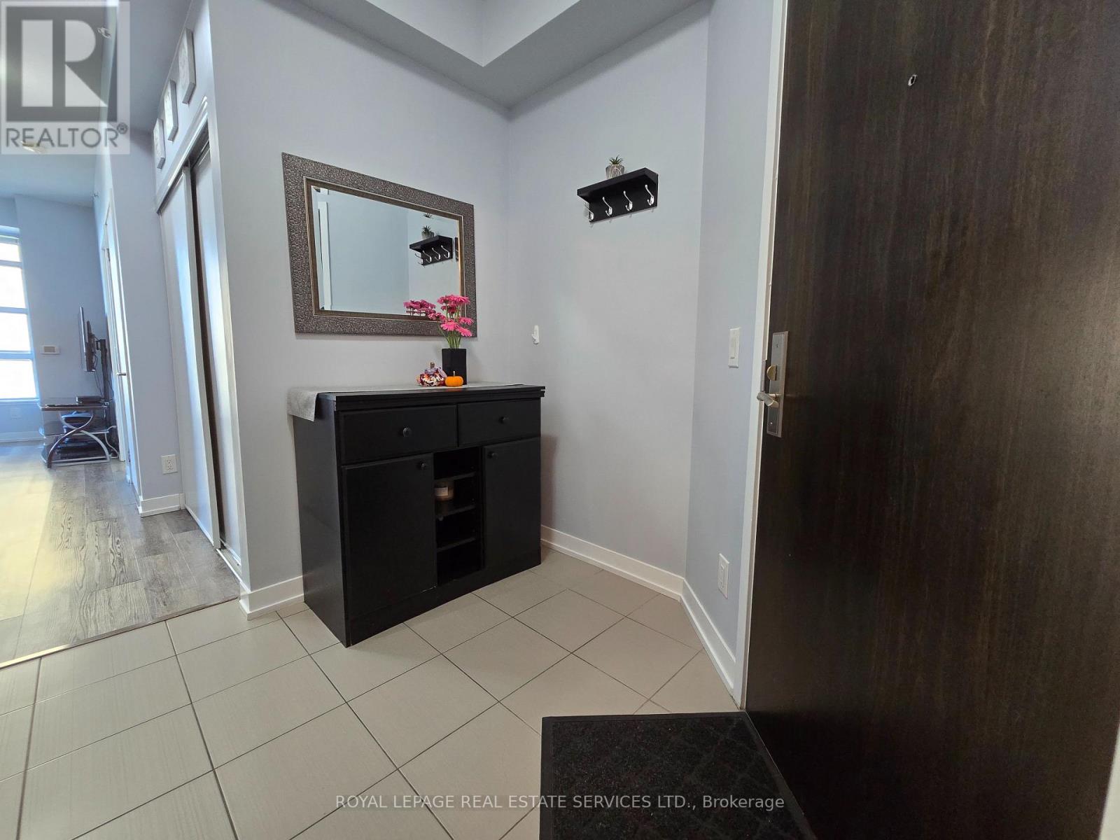 #601 840 QUEENS PLATE DRIVE - 6
