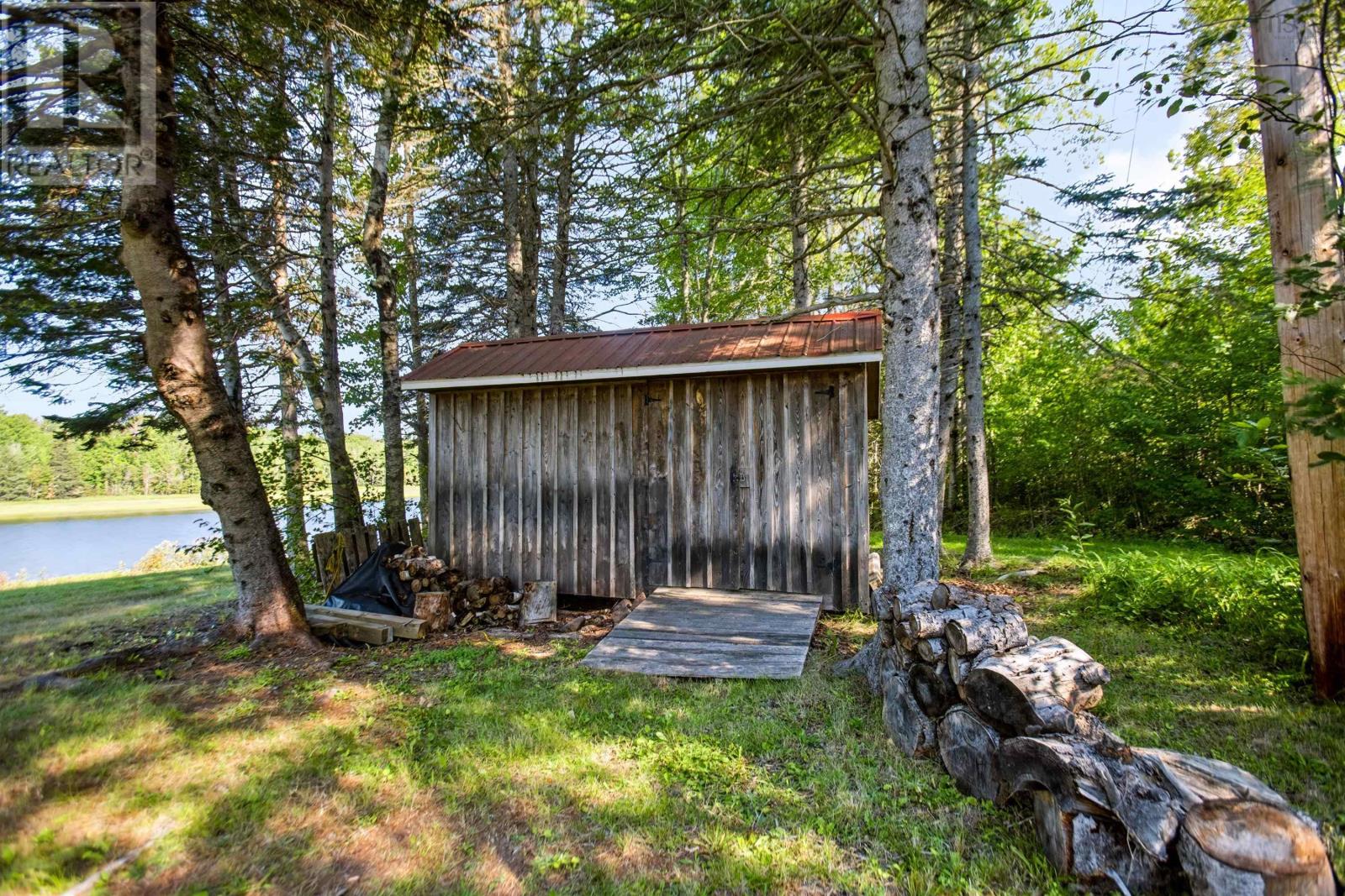 8565 Highway 321 - 40