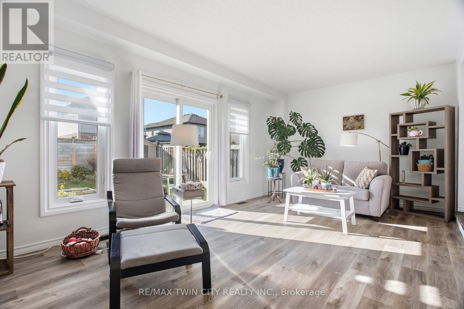 15 Cannes Street, Kitchener, ON photo 15