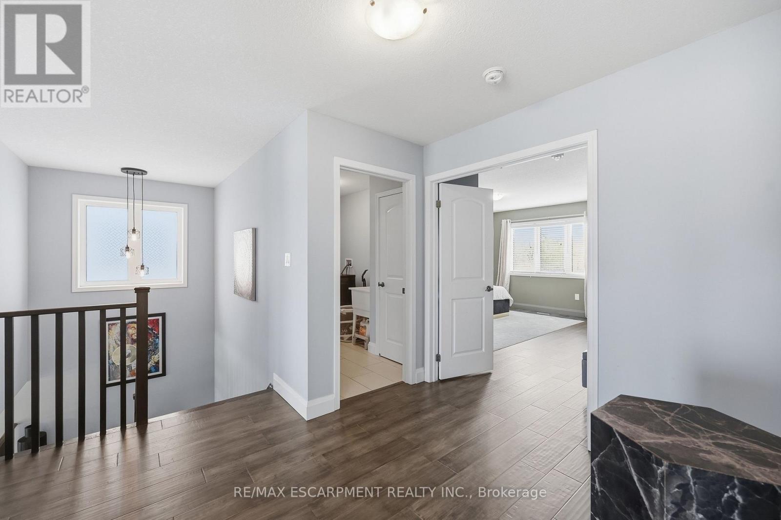 47 LARRY CRESCENT - 20