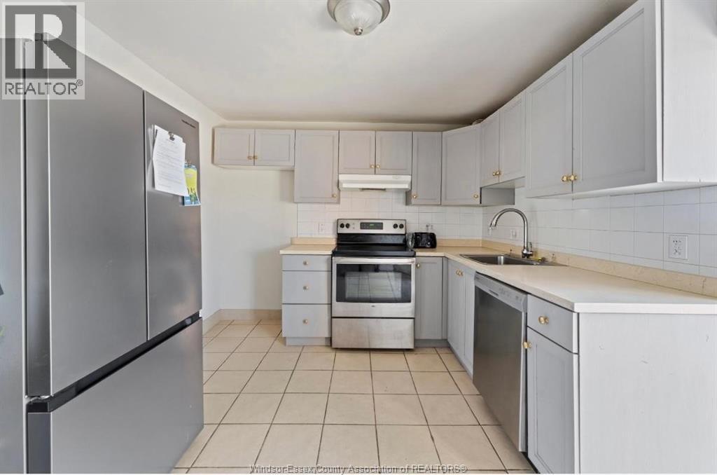 977 GLADSTONE - Image 7