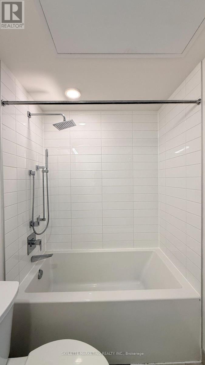 1011- 25 Richmond Street East, Toronto, ON photo 15