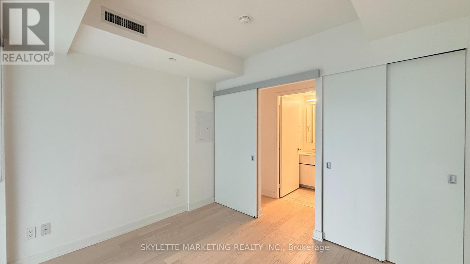 1011- 25 Richmond Street East, Toronto, ON photo 19