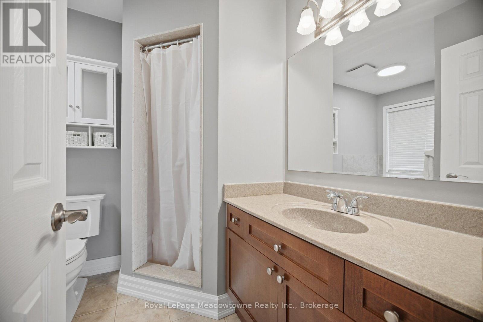 954 LANCASTER BOULEVARD - Image 29