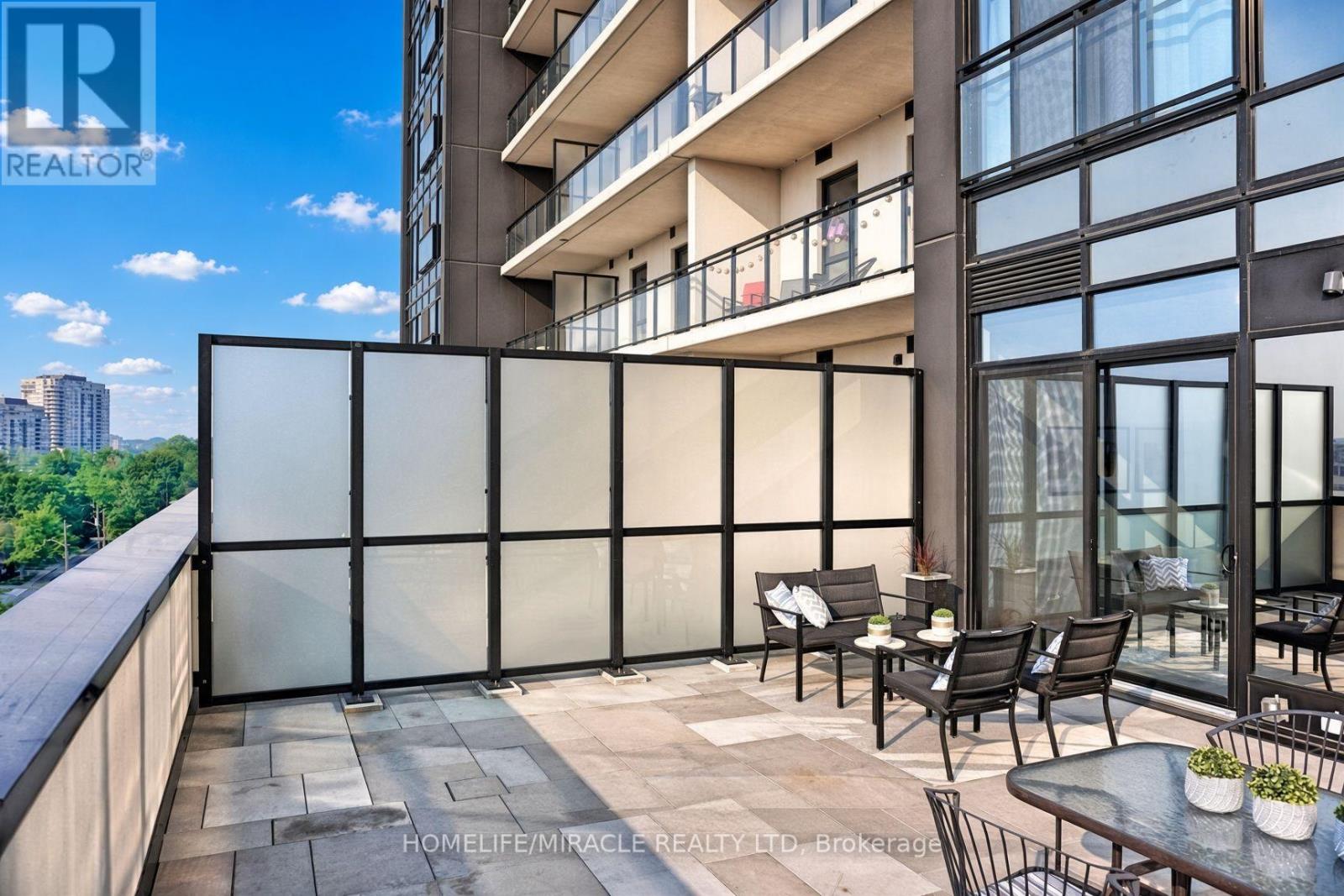 181 King Street South — photo 15