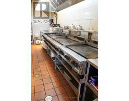100 Marche Way, Ottawa, ON K1S5J3 Photo 11