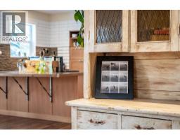 Kitchen - 1112 Hume Street, Slocan, BC V0G2C0 Photo 9