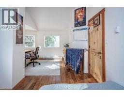 1112 Hume Street, Slocan, BC V0G2C0 Photo 33