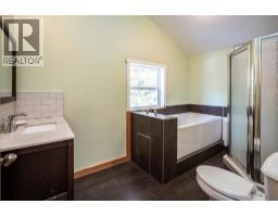 1112 Hume Street, Slocan, BC V0G2C0 Photo 34