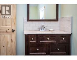 1112 Hume Street, Slocan, BC V0G2C0 Photo 35