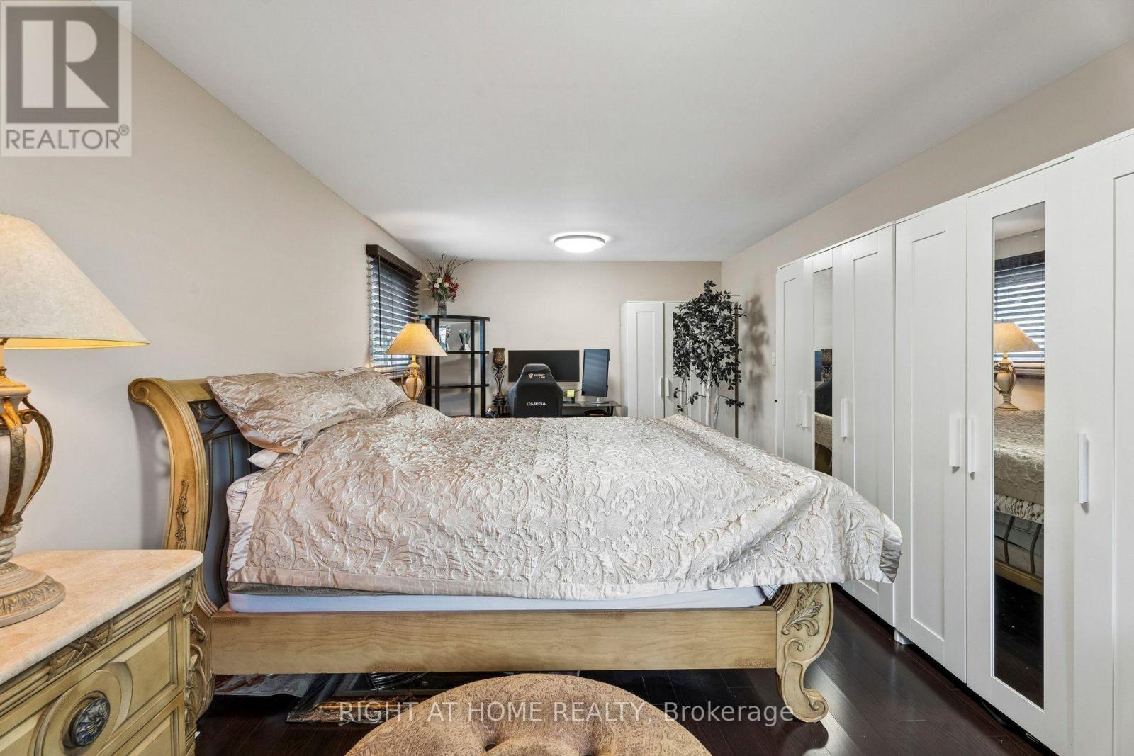 25 Swallow Crescent, Hamilton, ON photo 18