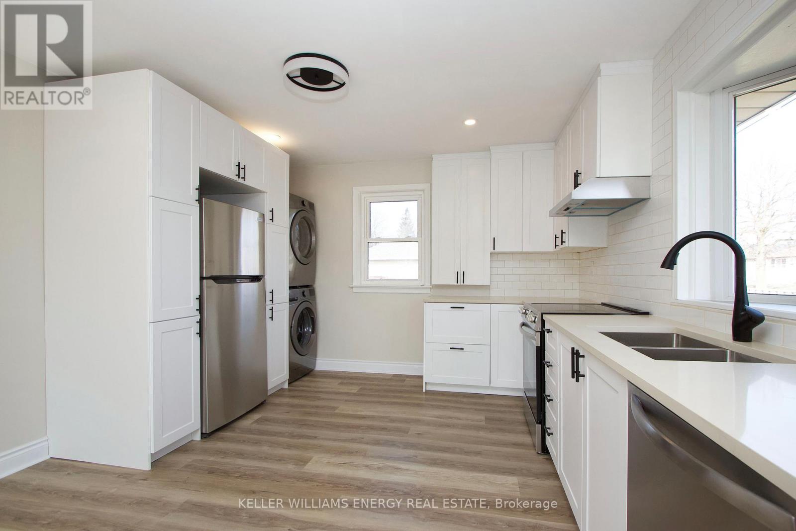 Main- 574 Olive Avenue, Oshawa, ON photo 6