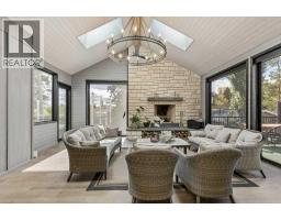 Sunroom - 1217 38 Avenue Sw, Calgary, AB T2T2J3 Photo 12