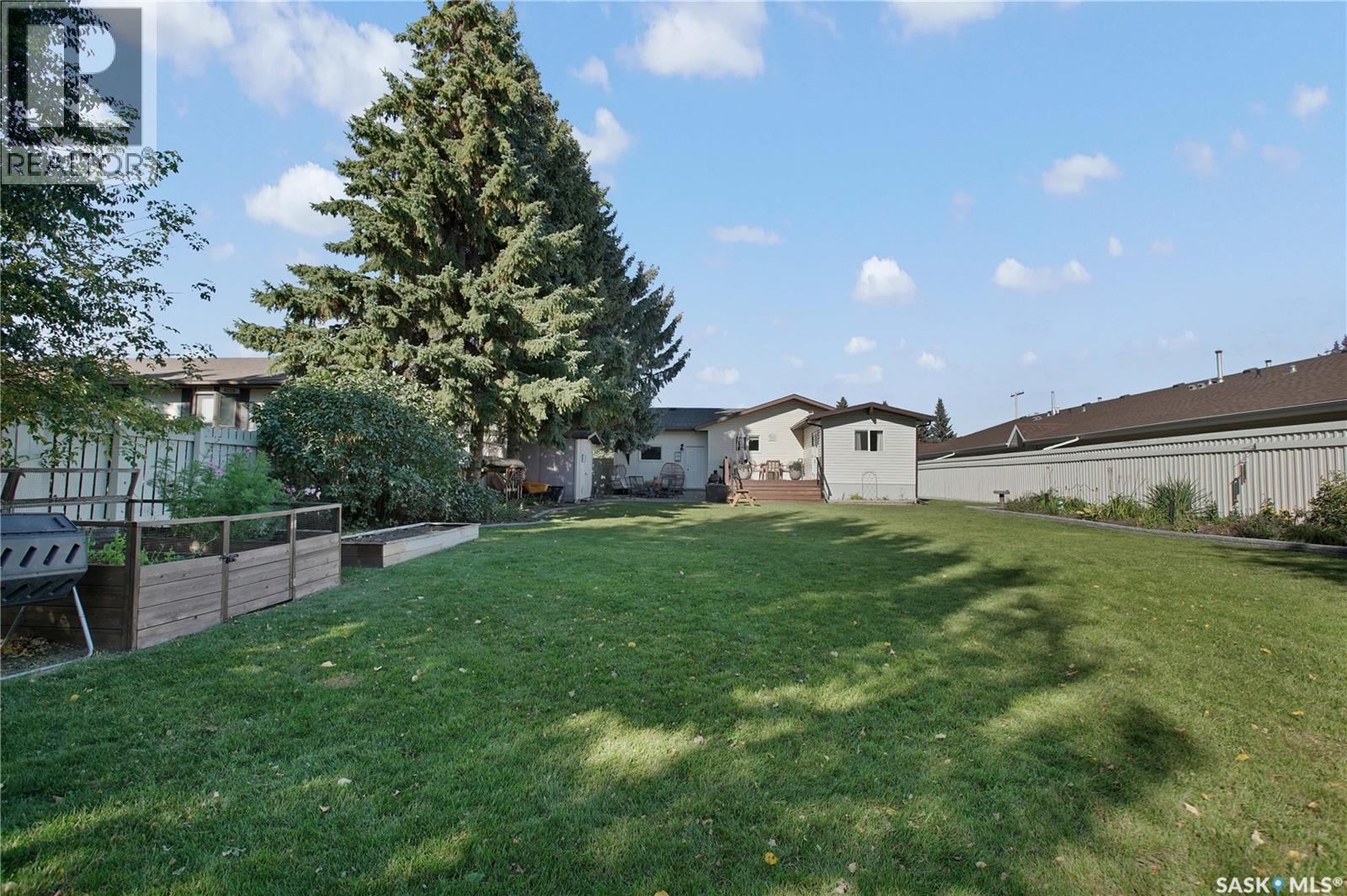 431 Peters STREET - Image 37
