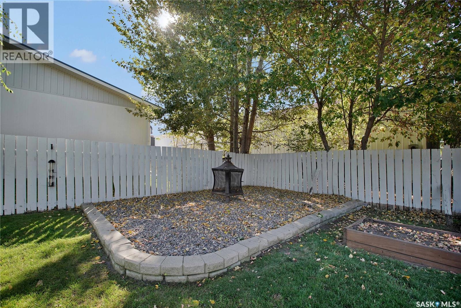 431 Peters STREET - Image 39