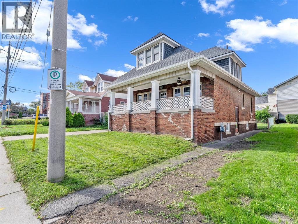 Property for sale at 172 GILES BOULEVARD