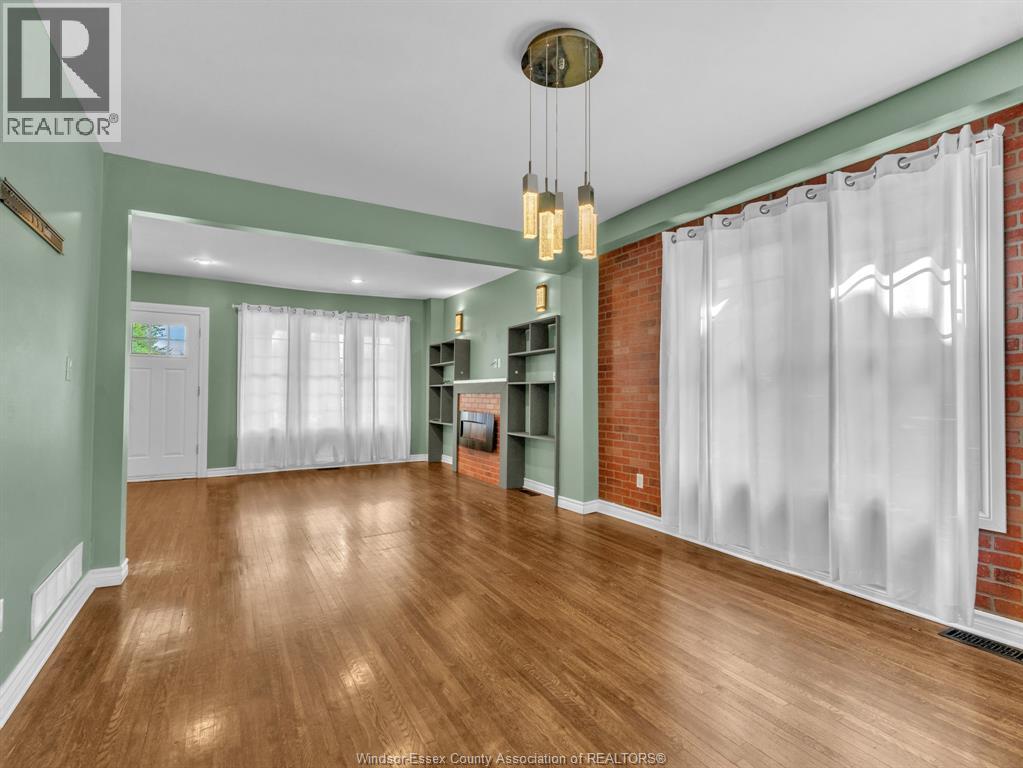 172 GILES BOULEVARD - Image 18