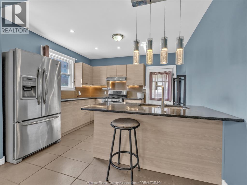 172 GILES BOULEVARD - Image 23